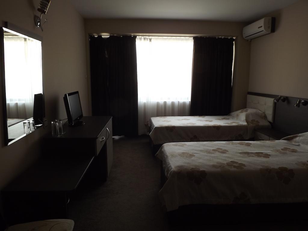 Hotel Bulgaria Petrich (Blagoevgrad) Phòng bức ảnh